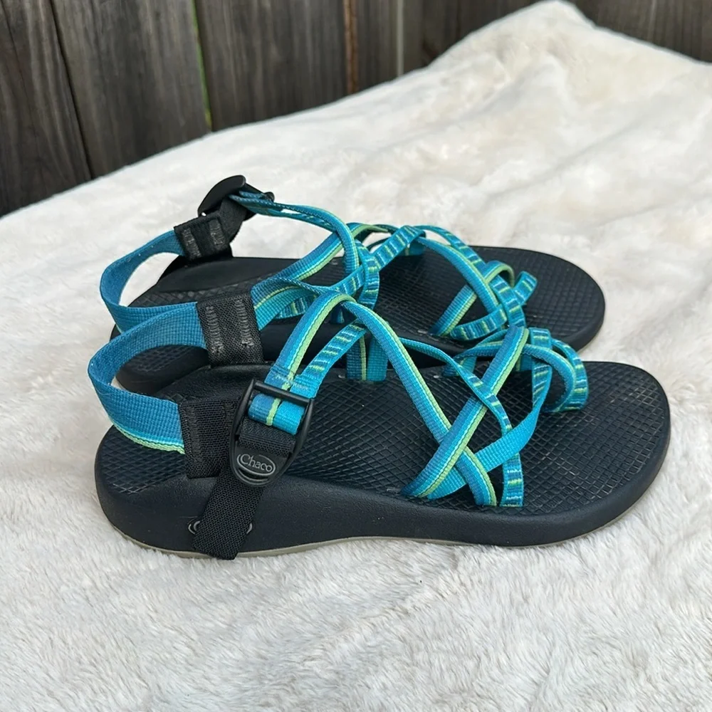 Chaco Turquoise and Black Adventure Sandals Size 8